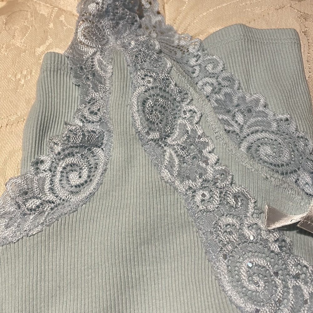 Blue knit lace and bead trimmed camisole. - Picture 3 of 3
